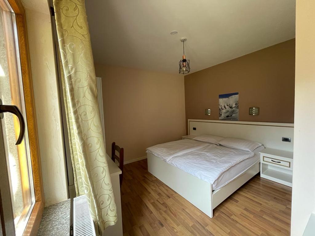 Hotel Margjeka Валбона Екстериор снимка