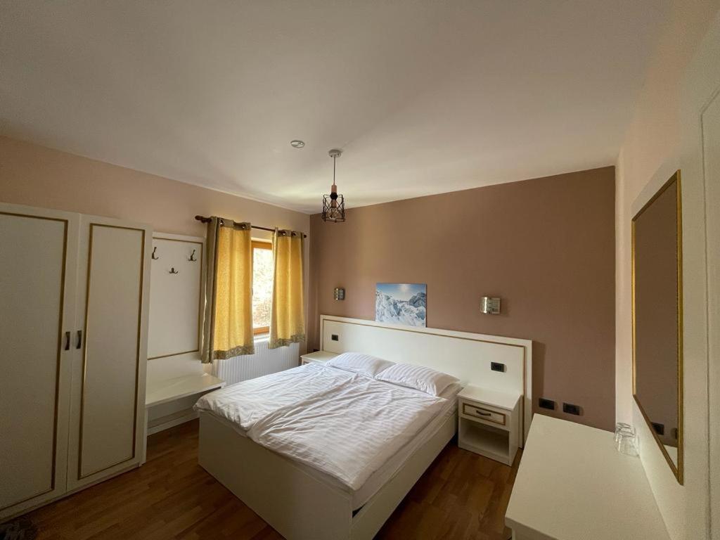 Hotel Margjeka Валбона Екстериор снимка
